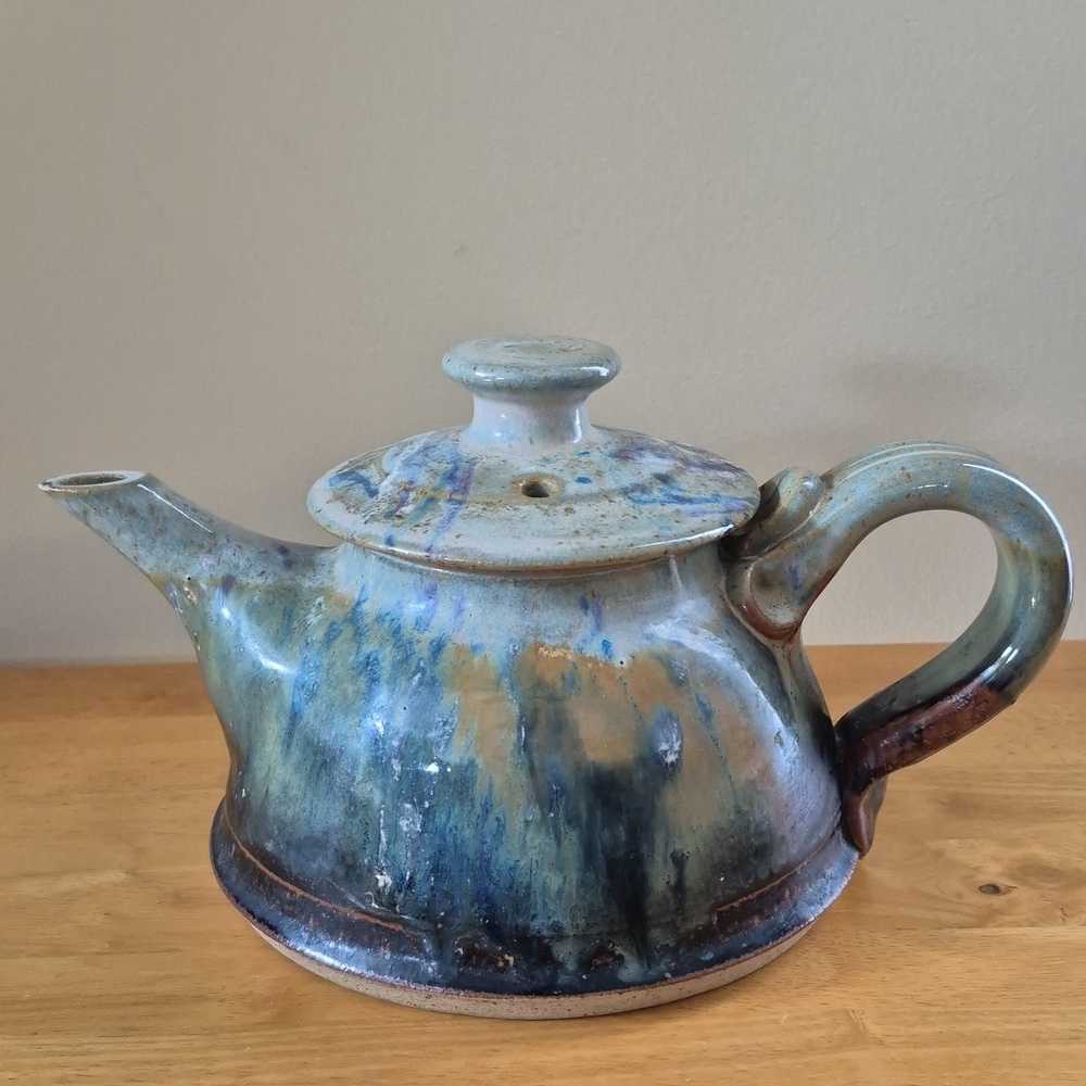 ARTISAN STUDIO ART POTTERY Handcrafted Drip Glazed Teapot, Holds 5 Cups